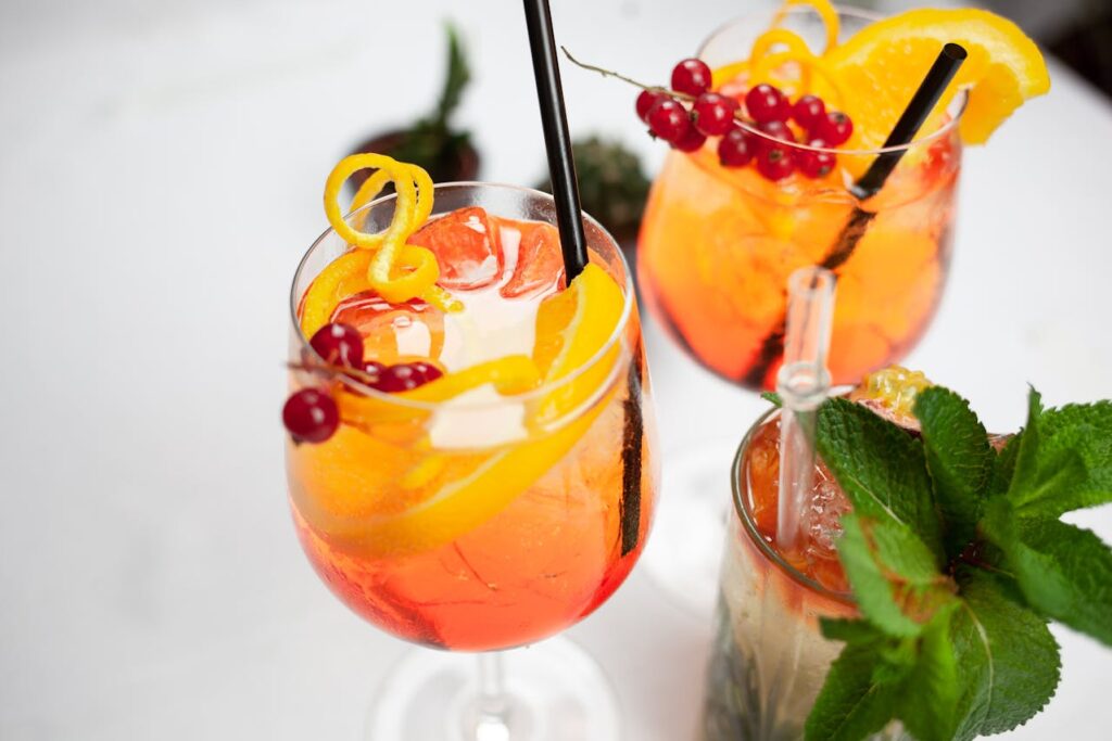 La Table de Trois, restaurant à Bordeaux, propose dans sa carte des boissons des cocktails et mocktails